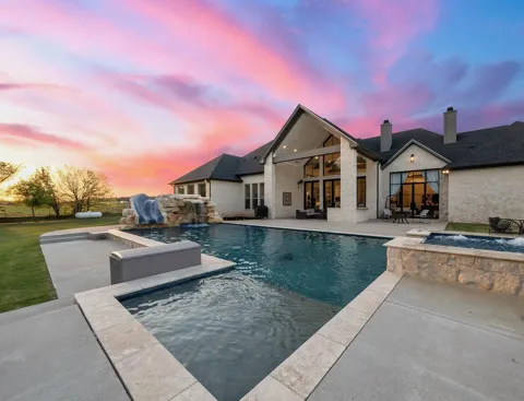 1351 River Road