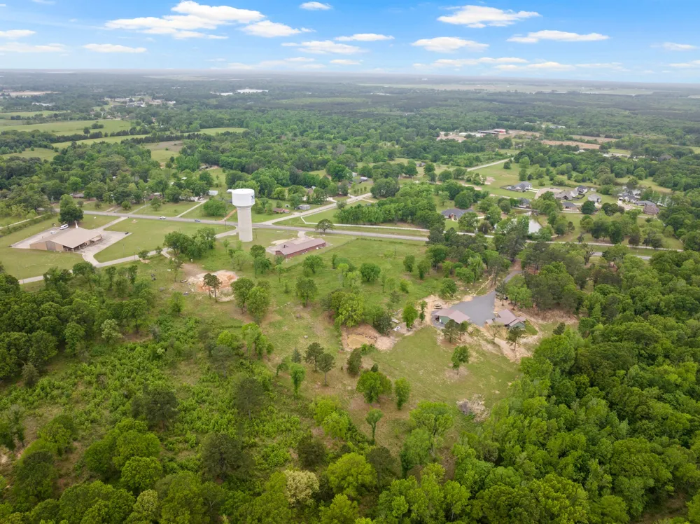 2906 Jefferson Avenue Mt Pleasant, TX 75455