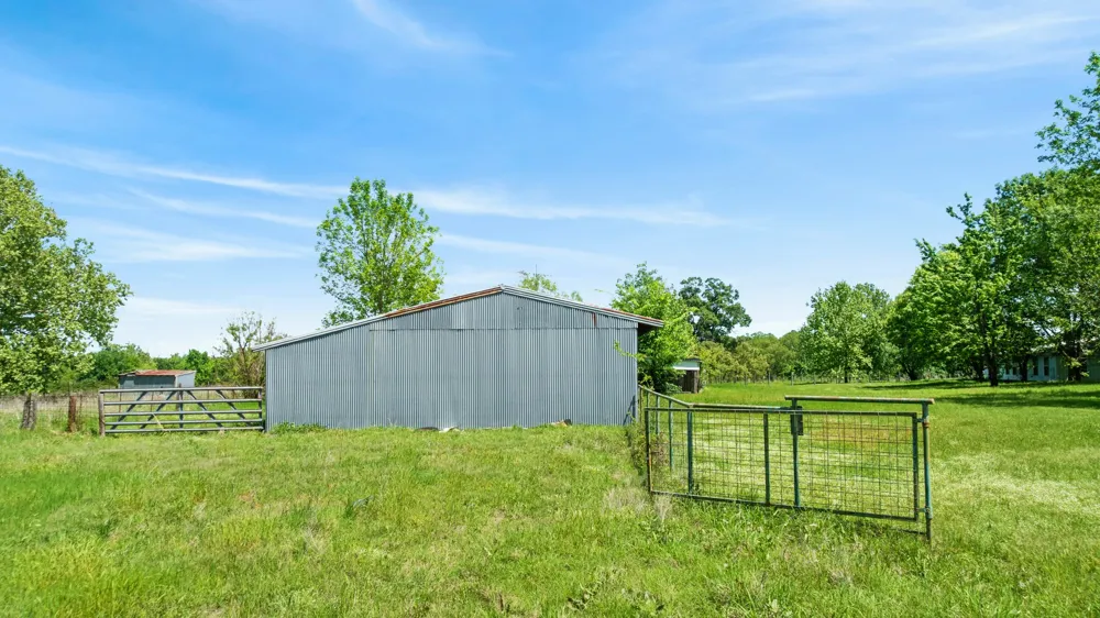 2000 COUNTY ROAD 2420 Honey Grove, TX 75446