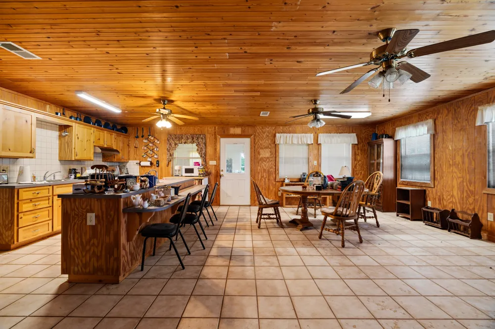 2000 COUNTY ROAD 2420 Honey Grove, TX 75446