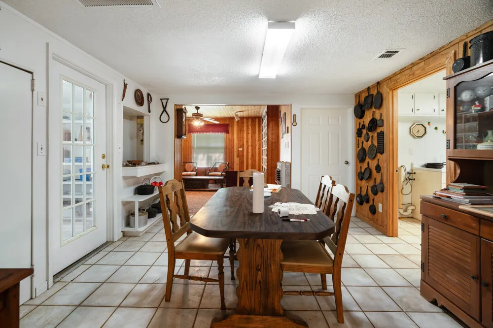 2000 COUNTY ROAD 2420 Honey Grove, TX 75446