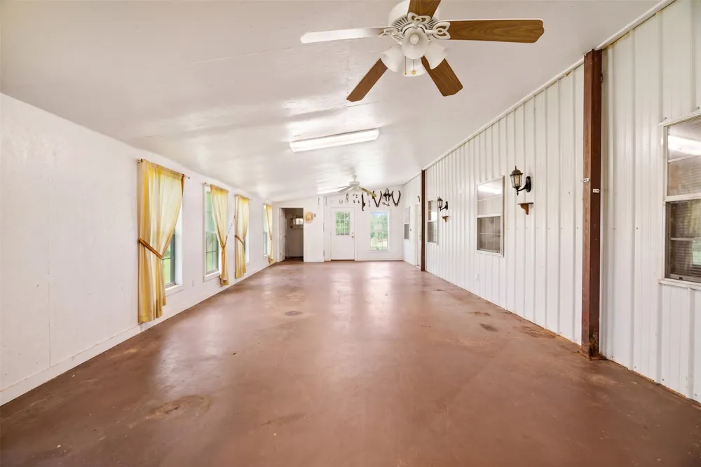 2000 COUNTY ROAD 2420 Honey Grove, TX 75446