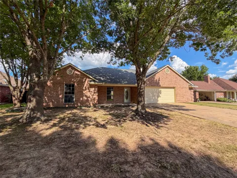 2204 Village Drive