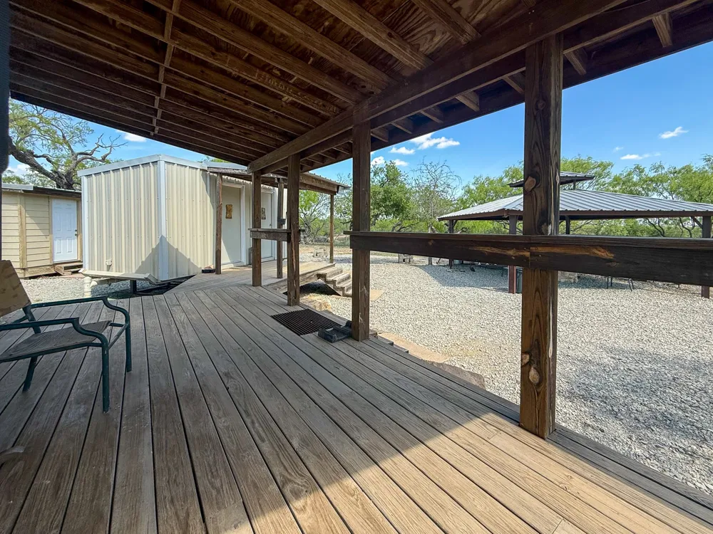 1124 County Road 322 Voss, TX 76888