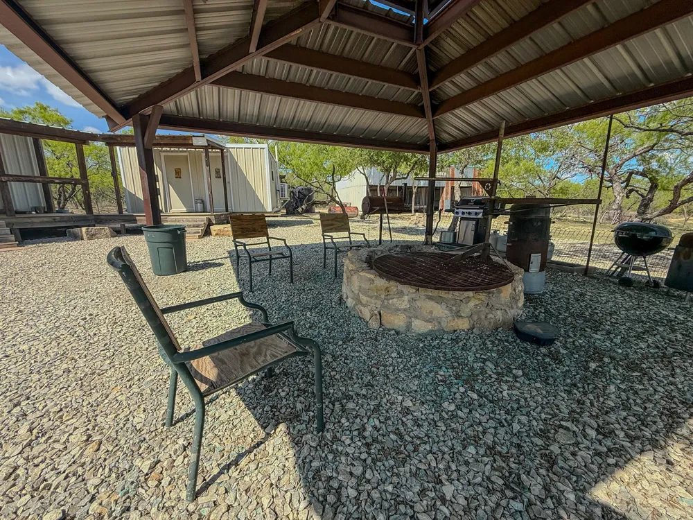 1124 County Road 322 Voss, TX 76888