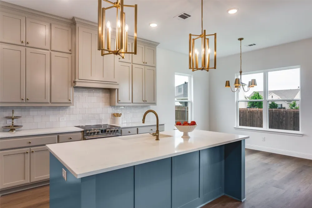 913 Triple Crown Court Willow Park, TX 76087