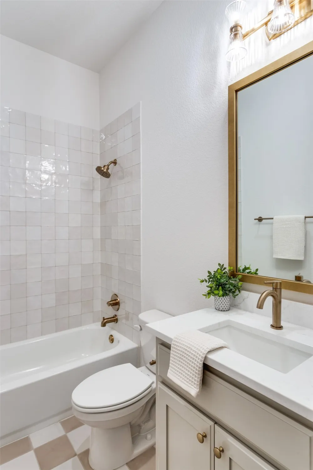 913 Triple Crown Court Willow Park, TX 76087