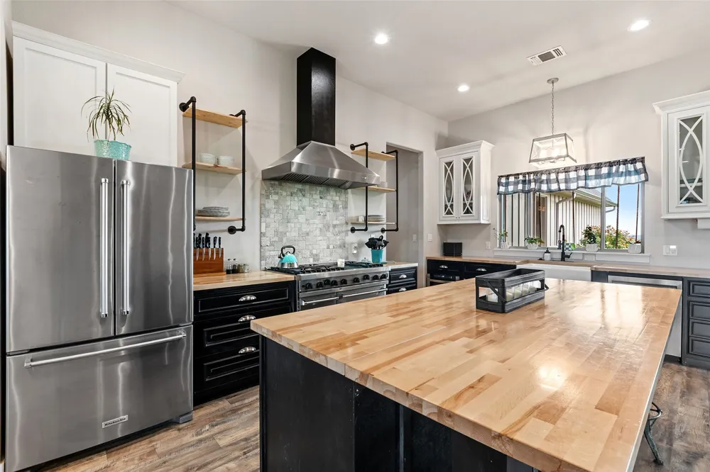 3017 Shooting Star Court Graford, TX 76449