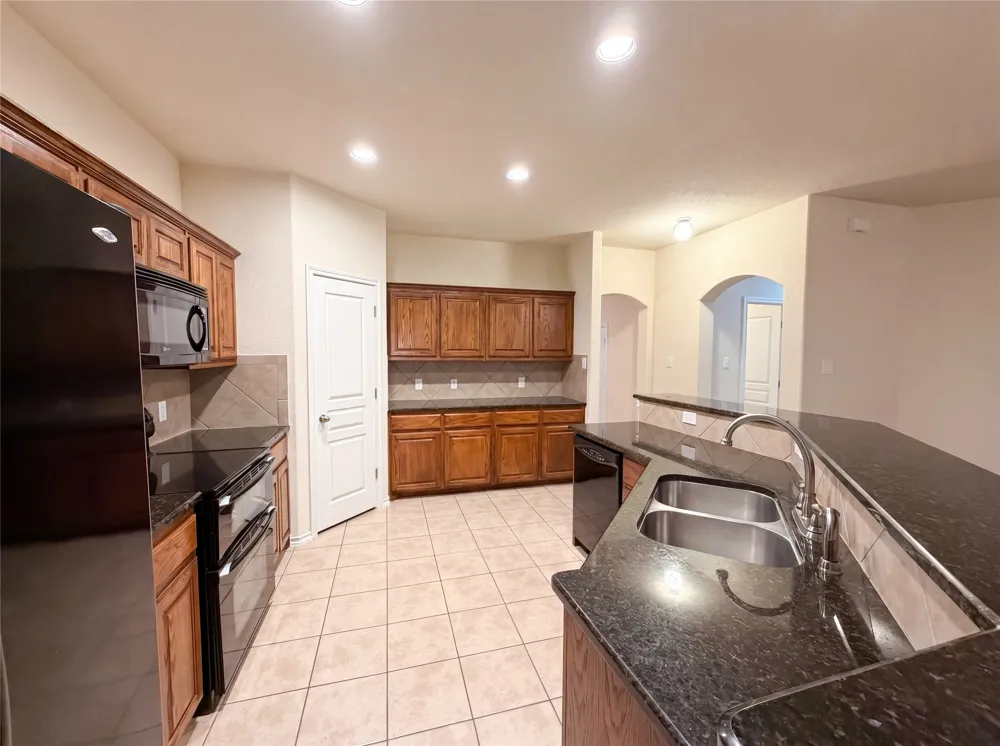 9816 Mullins Crossing Drive Fort Worth, TX 76126