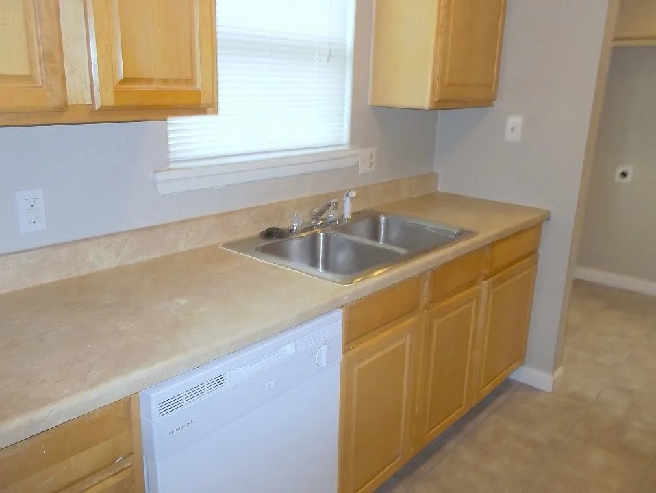 1502 Cardinal Drive Ennis, TX 75119