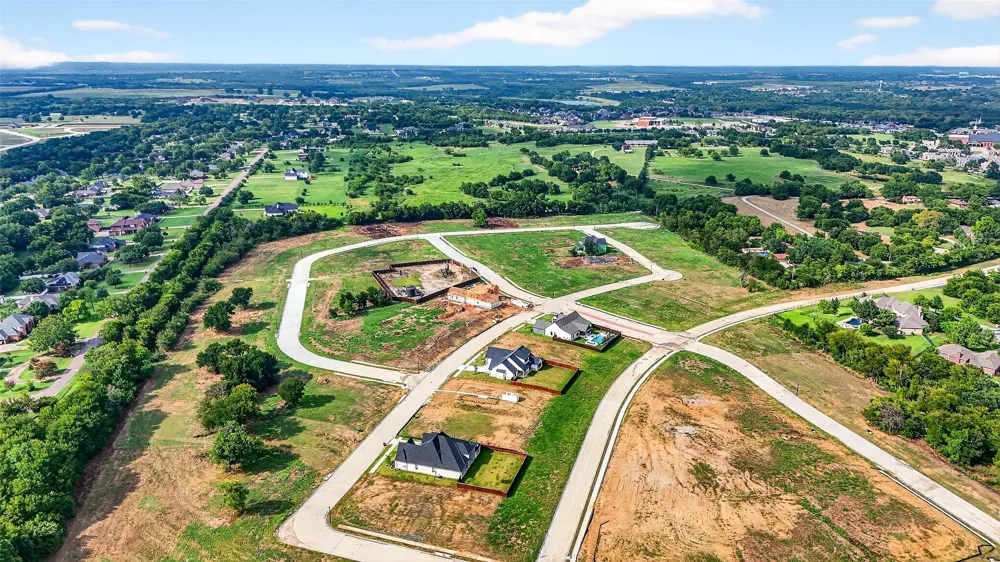 1712 Heritage Knoll Drive Sherman, TX 75092