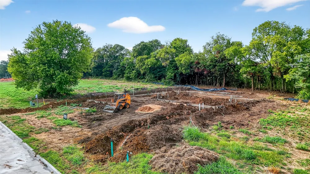 1712 Heritage Knoll Drive Sherman, TX 75092