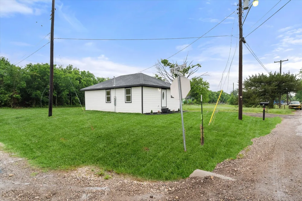 901 S 3rd Dawson, TX 76639
