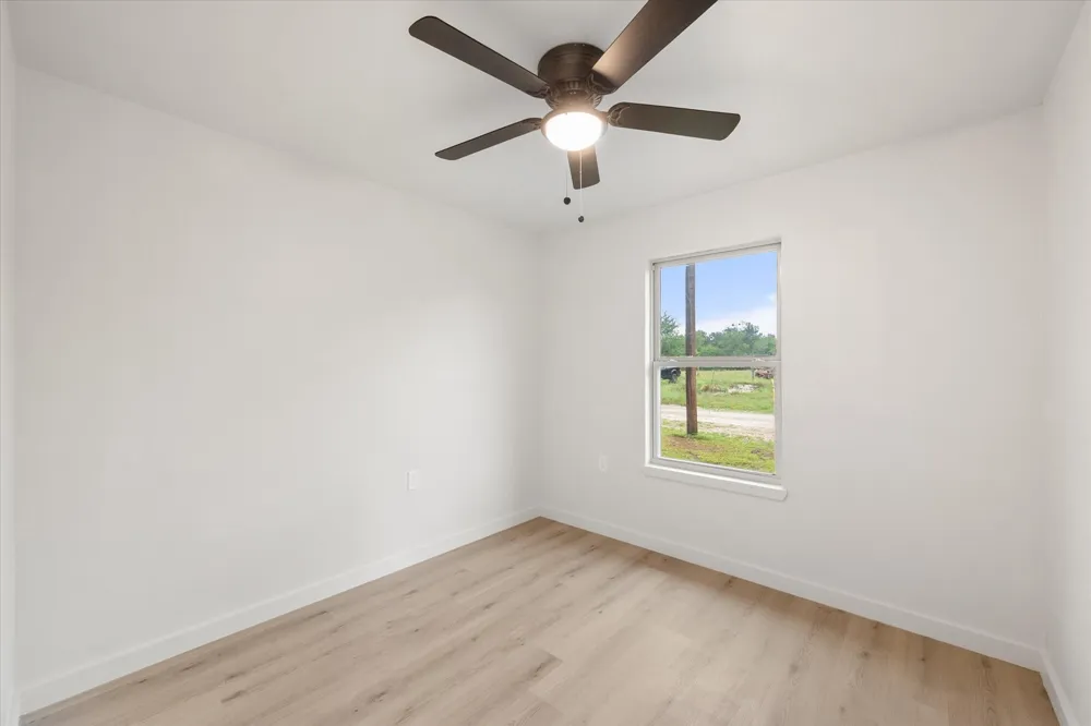 901 S 3rd Dawson, TX 76639