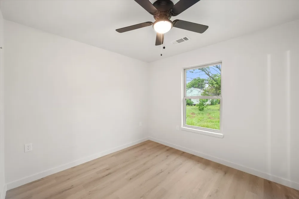 901 S 3rd Dawson, TX 76639