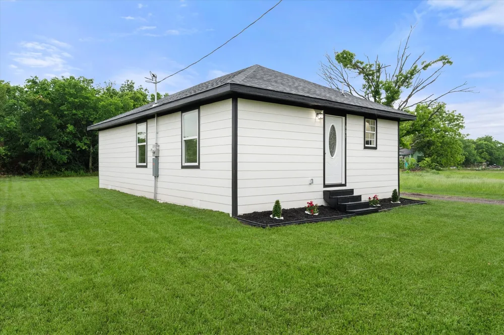 901 S 3rd Dawson, TX 76639