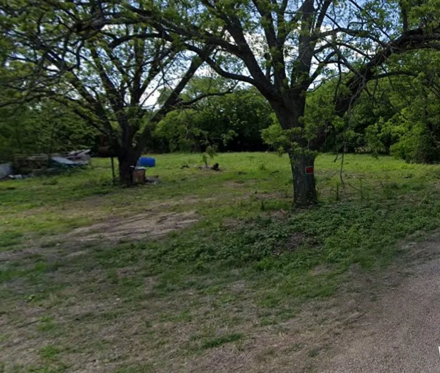 104 Short Street Grandview, TX 76050