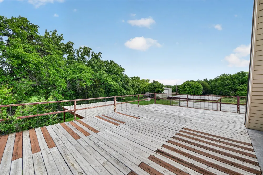 1276 County Road 1480 Alvord, TX 76225