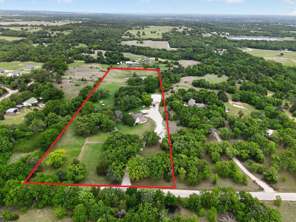 1276 County Road 1480 Alvord, TX 76225