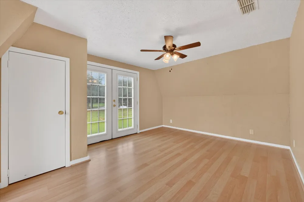 1276 County Road 1480 Alvord, TX 76225
