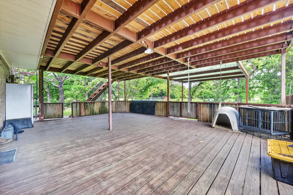 1276 County Road 1480 Alvord, TX 76225