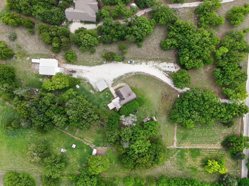 1276 County Road 1480 Alvord, TX 76225