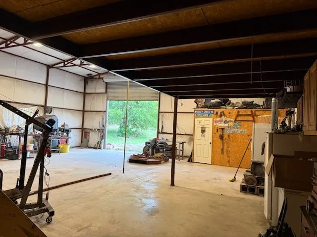1276 County Road 1480 Alvord, TX 76225