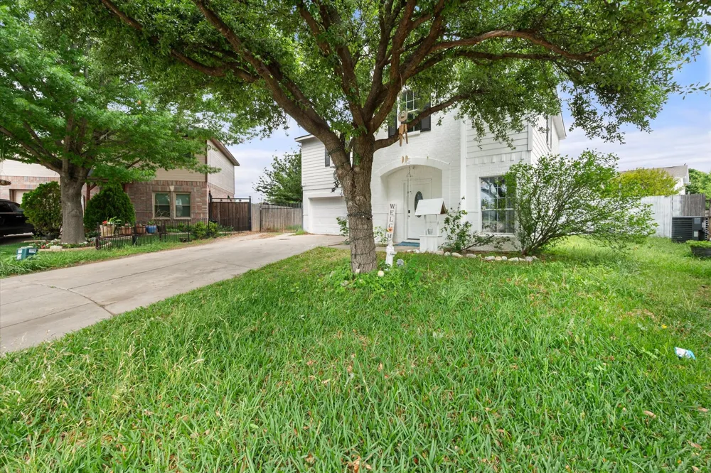 3005 Ronay Drive Forest Hill, TX 76140