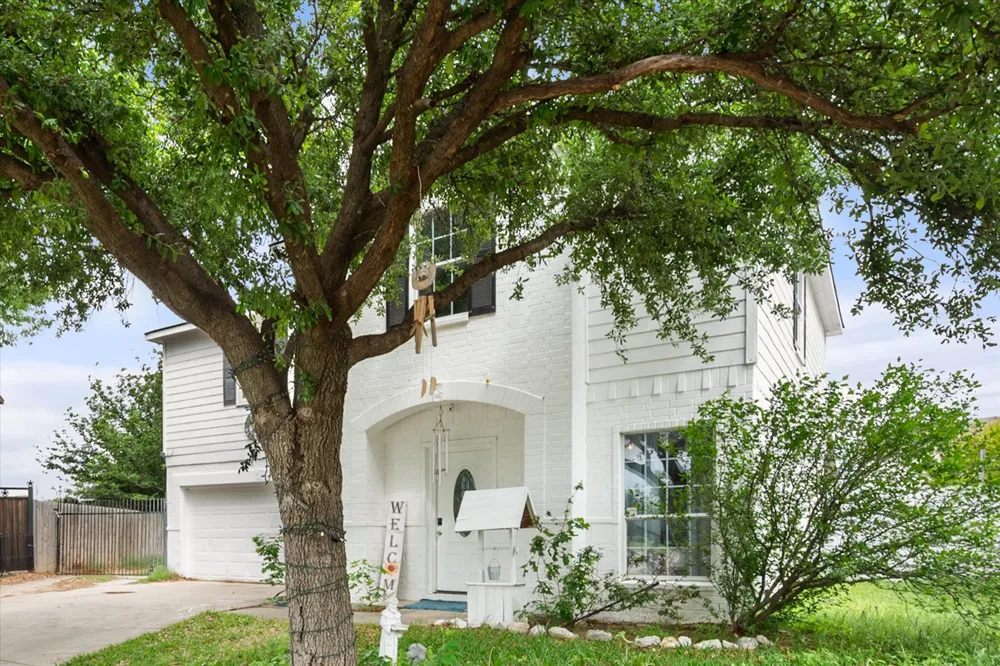 3005 Ronay Drive Forest Hill, TX 76140