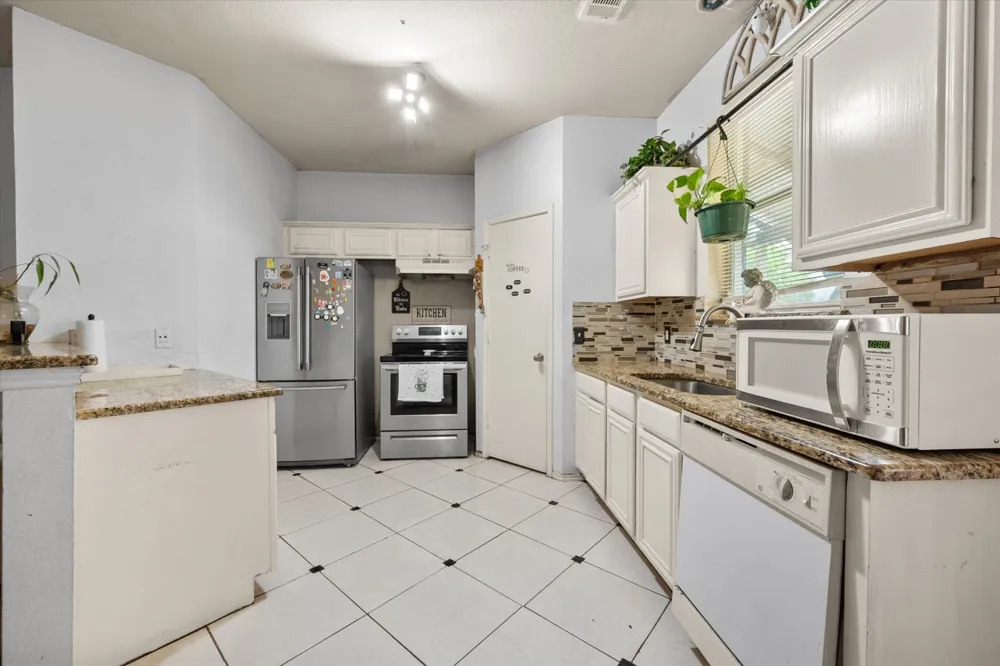 3005 Ronay Drive Forest Hill, TX 76140