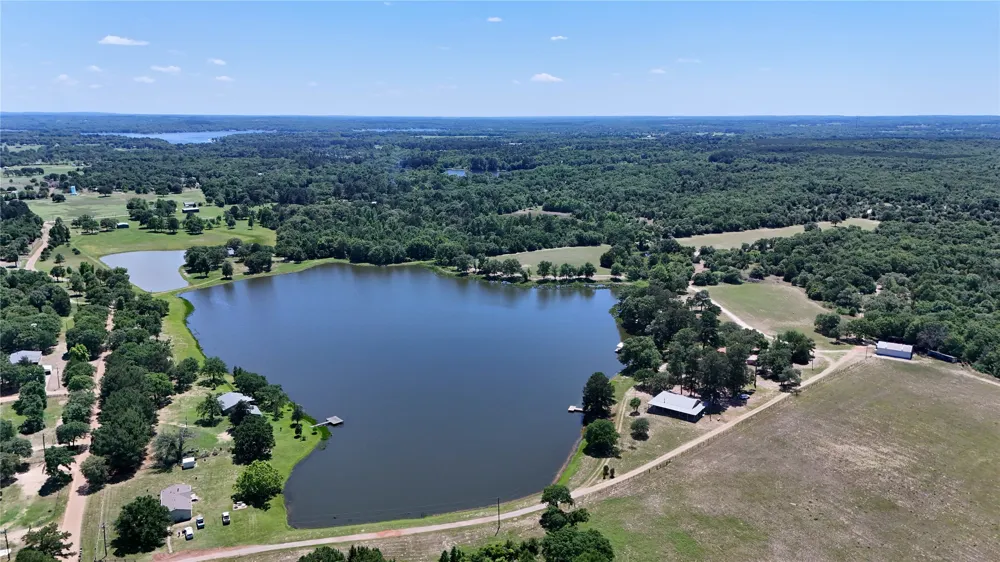 7601 CR 3700 Murchison, TX 75778