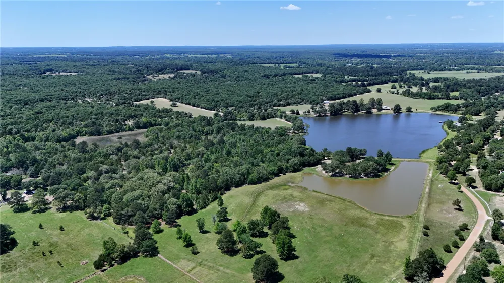 7601 CR 3700 Murchison, TX 75778