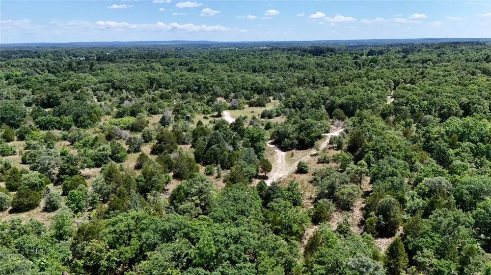 7601 CR 3700 Murchison, TX 75778