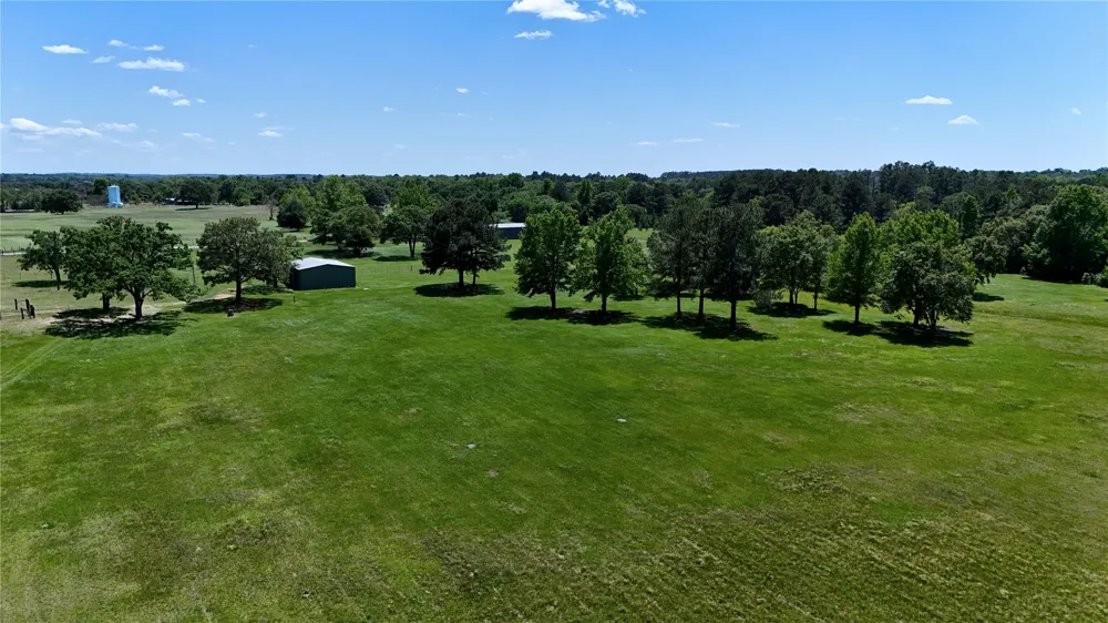 7601 CR 3700 Murchison, TX 75778