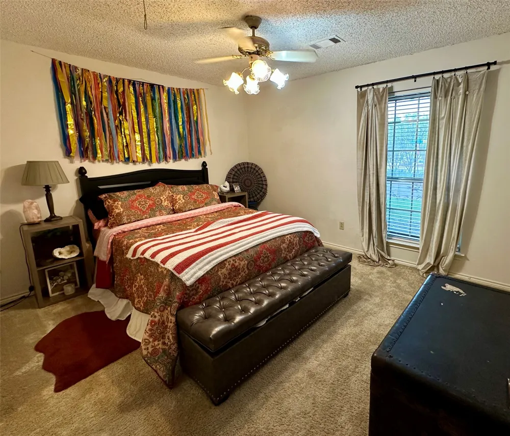 7145 Crooked Oak Drive Dallas, TX 75248