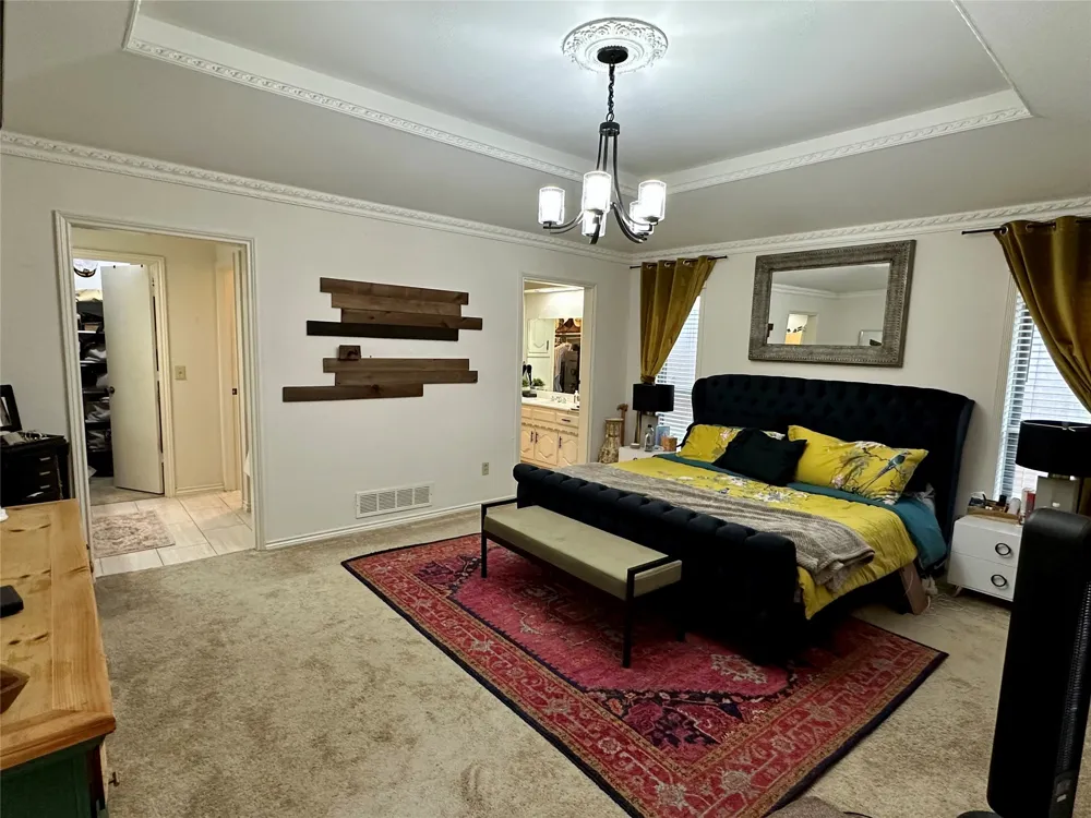 7145 Crooked Oak Drive Dallas, TX 75248
