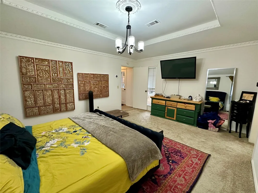 7145 Crooked Oak Drive Dallas, TX 75248