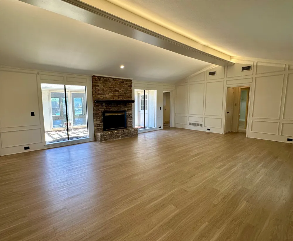 7145 Crooked Oak Drive Dallas, TX 75248