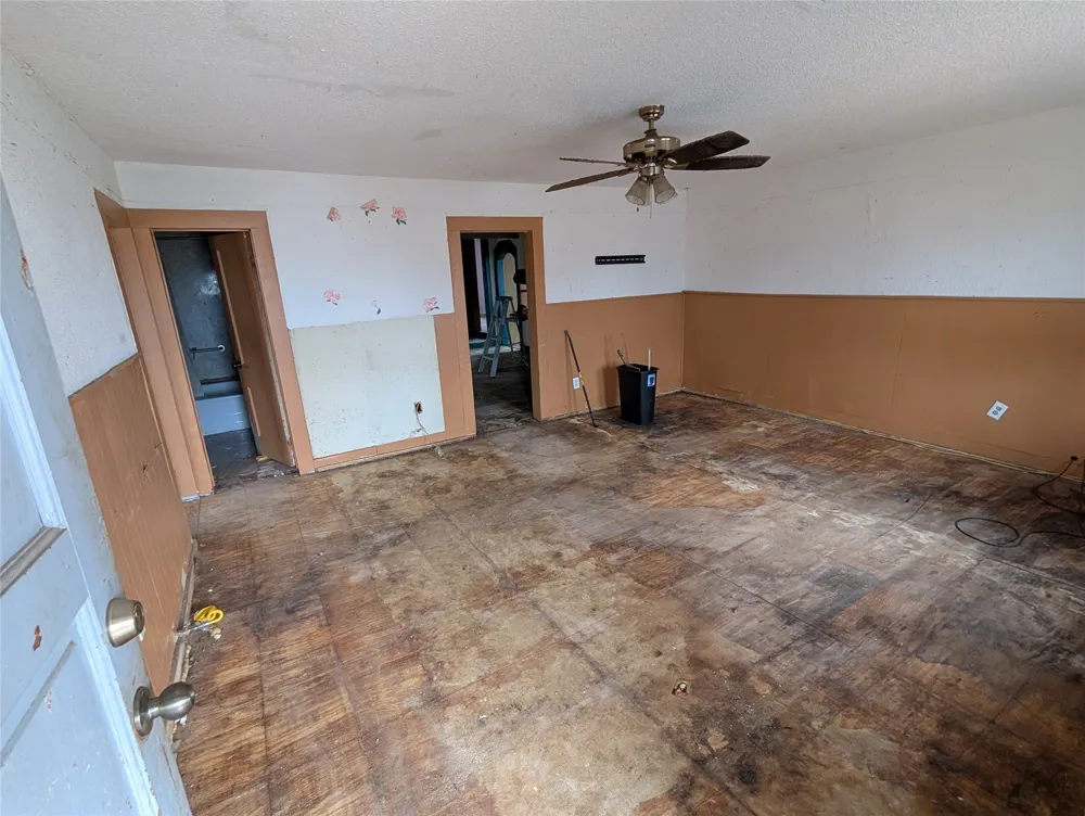 1701 E Leon Street Gatesville, TX 76528