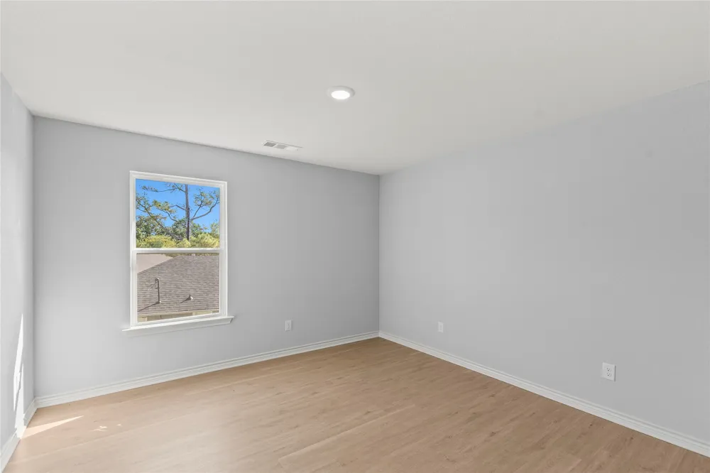 314 Oak Creek Drive Tool, TX 75143