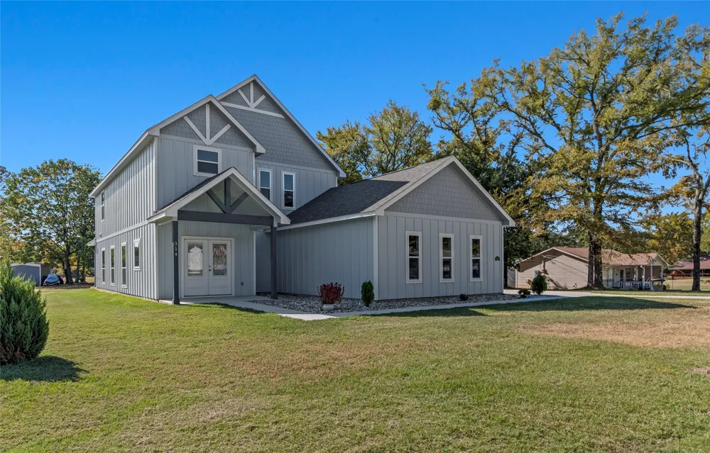 314 Oak Creek Drive Tool, TX 75143