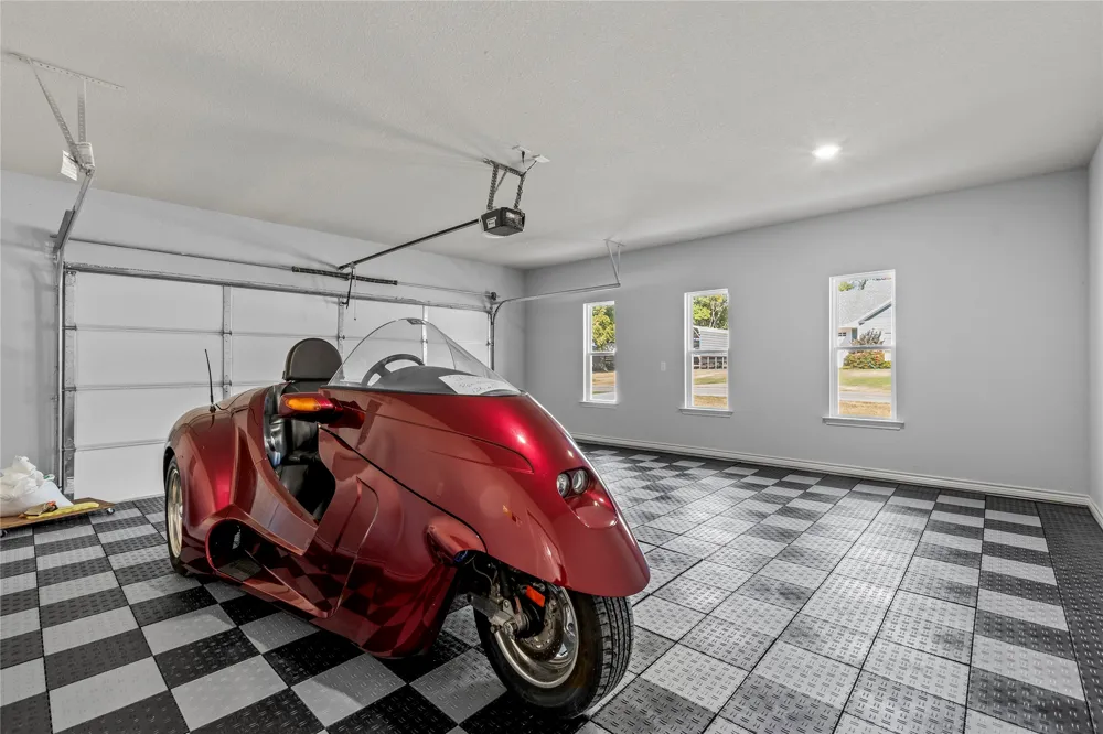 314 Oak Creek Drive Tool, TX 75143
