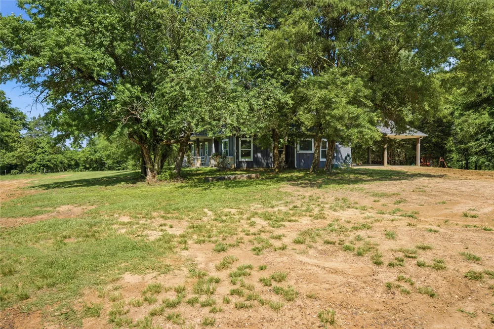 7600 County Road 1500 Athens, TX 75751
