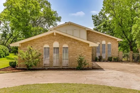 9310 Waterview Drive