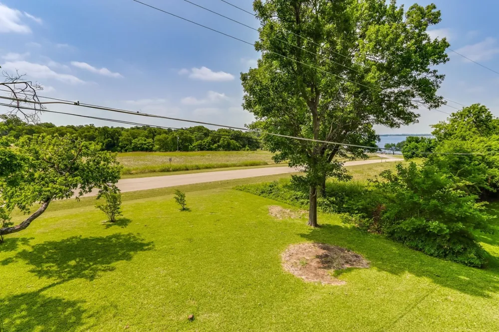 9310 Waterview Drive Dallas, TX 75218
