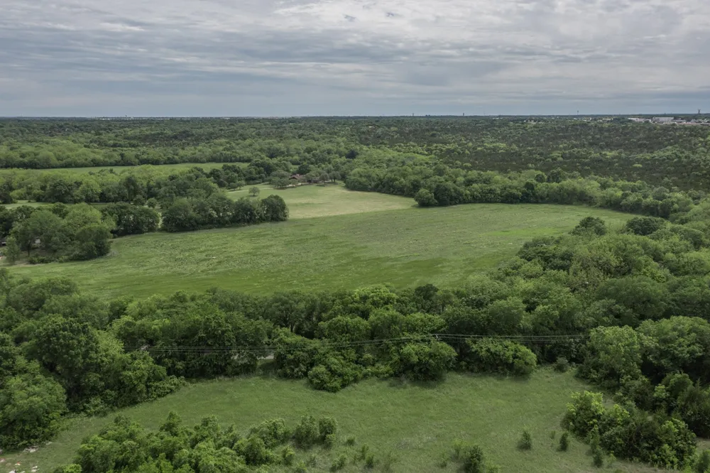 2600 W Main Street Lancaster, TX 75146