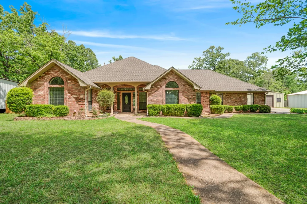 212 Wooded Hills Drive Powderly, TX 75473