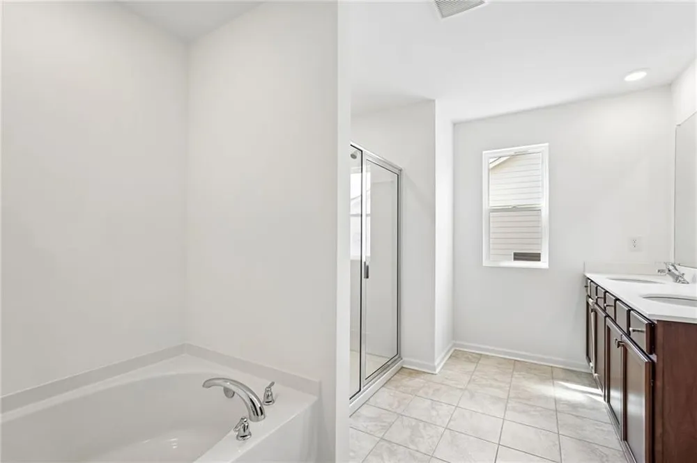 225 Groveton Court Euharlee, GA 30145