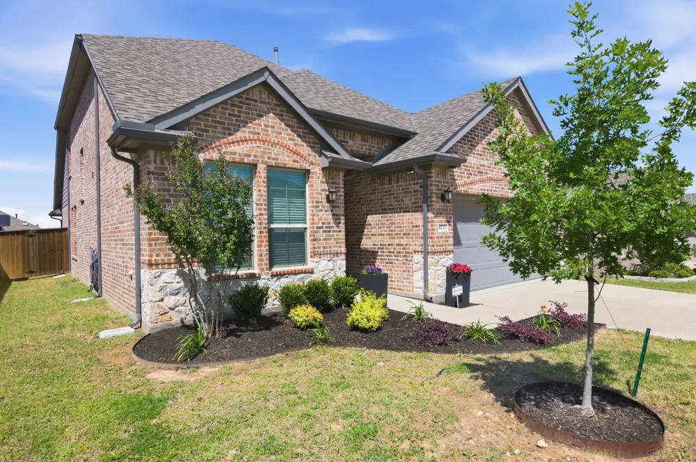 4727 Bluffview Drive Haltom City, TX 76137