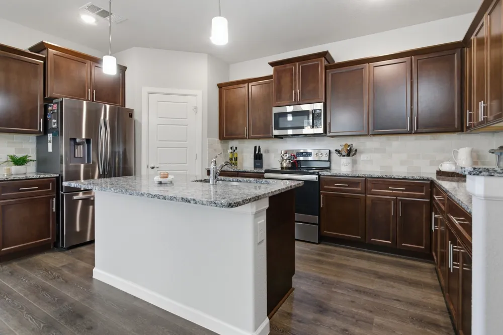 4727 Bluffview Drive Haltom City, TX 76137